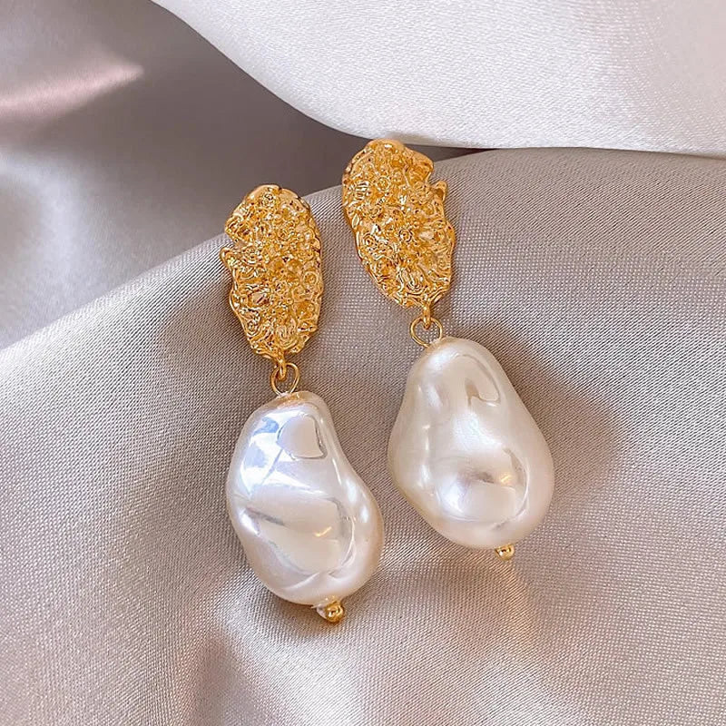 French Retro Baroque Irregular Imitation Pearl Geometry Water Drop Earring for Women European American Jewelry Trend Gift