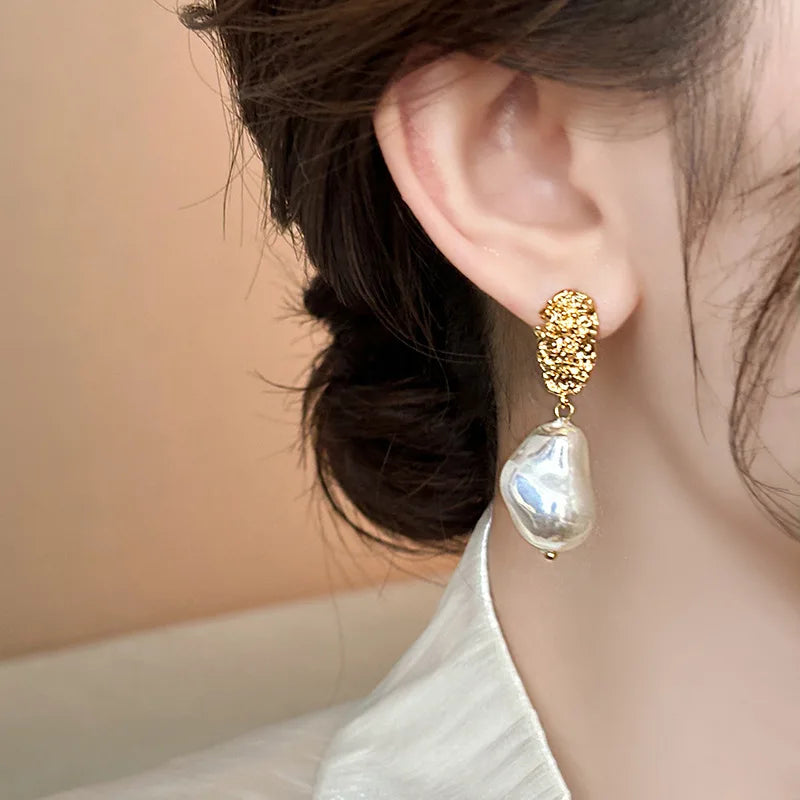 French Retro Baroque Irregular Imitation Pearl Geometry Water Drop Earring for Women European American Jewelry Trend Gift